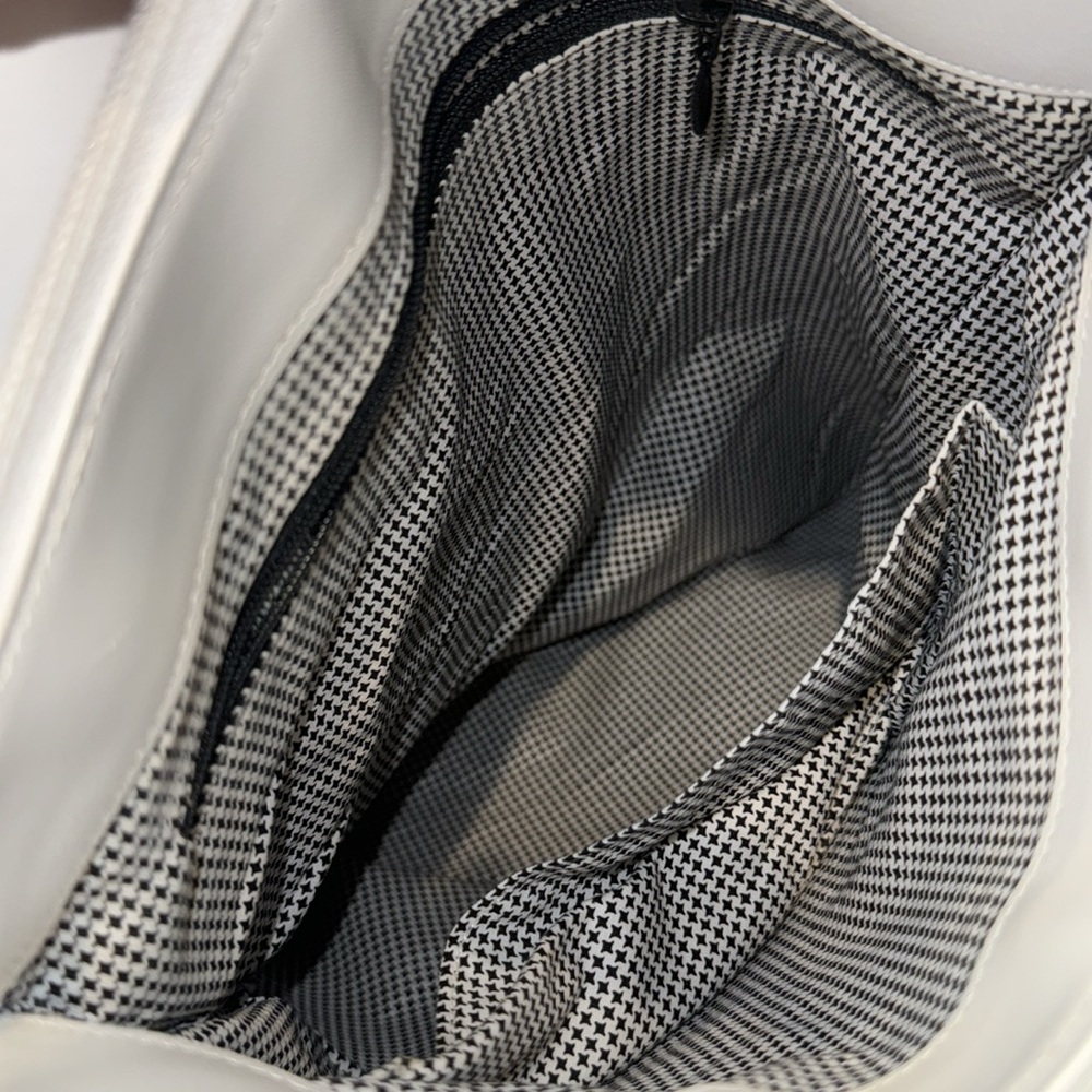 Authentic Givenchy bag - Picture 12 of 16